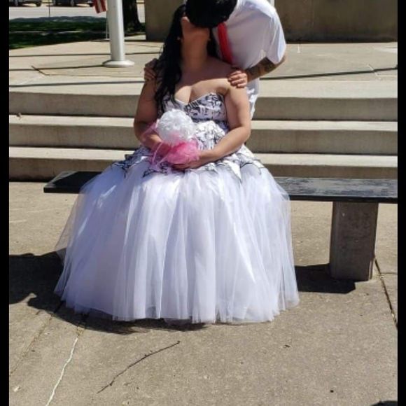 Meet your Posher, Joshua - Picture 1 of 1